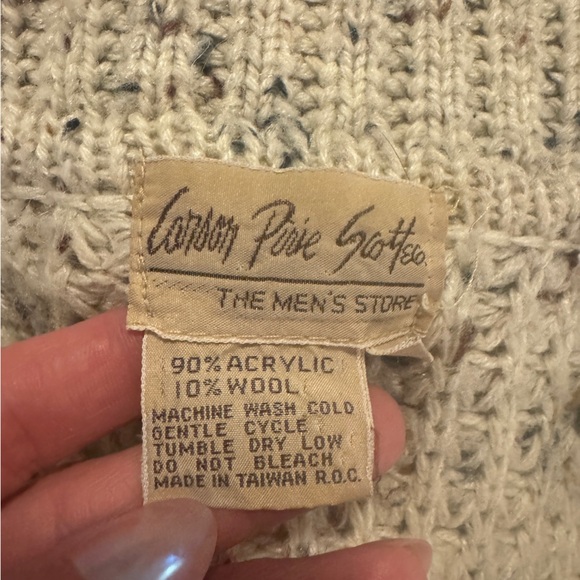 The Men’s Store Vintage Cozy Cream Knit Cardigan - Picture 3 of 6